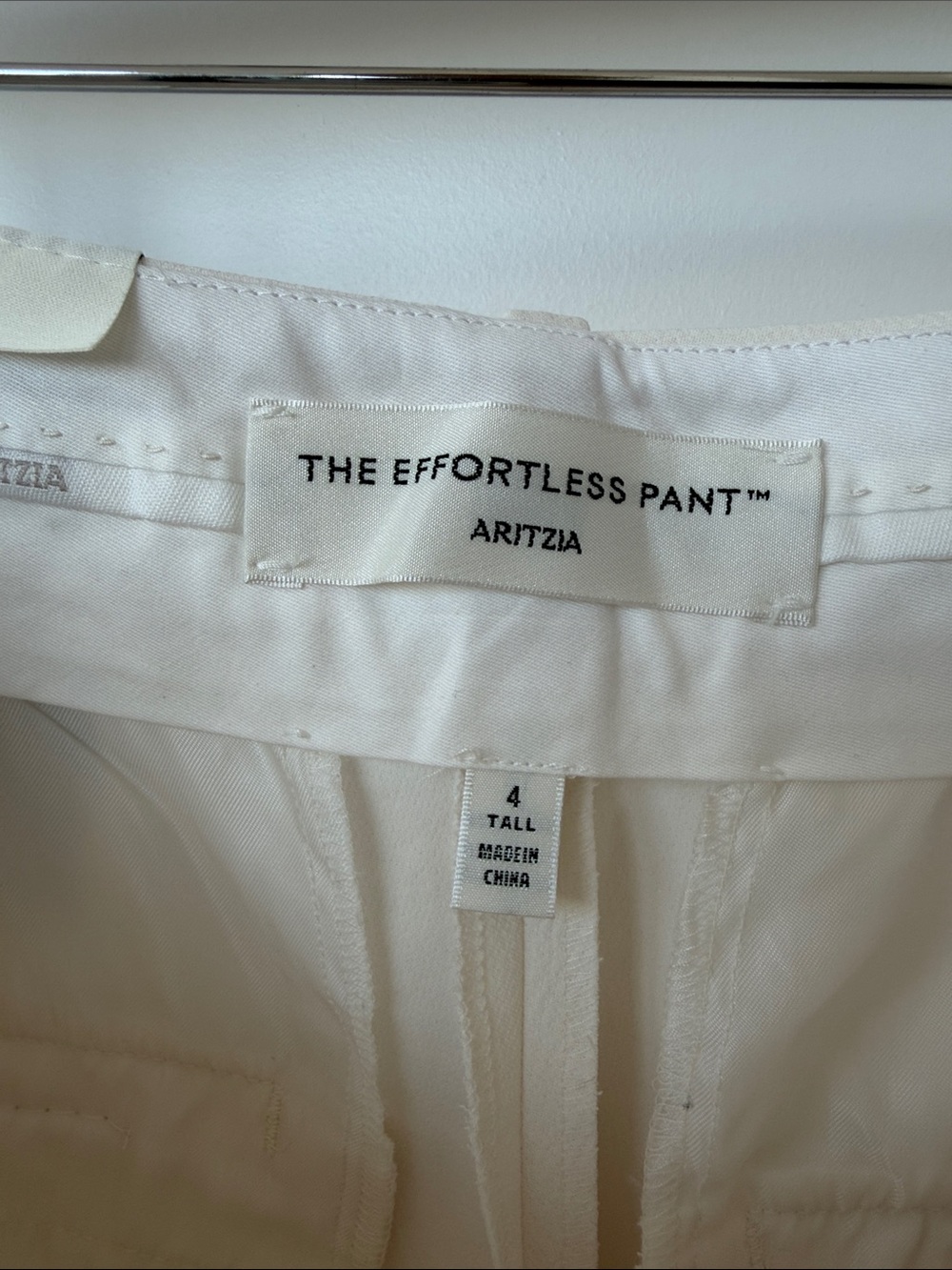 NWT Aritzia The Effortless Pant Light Birch Size 4 Tall - Picture 3 of 12
